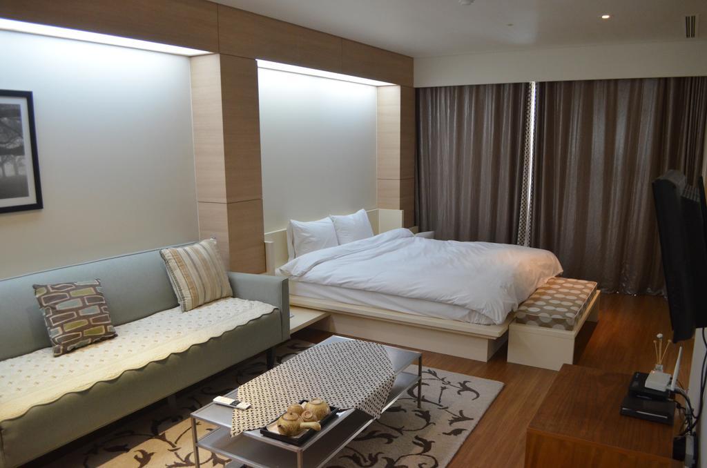 Lake Hills Bugok Resort Changnyeong Екстер'єр фото